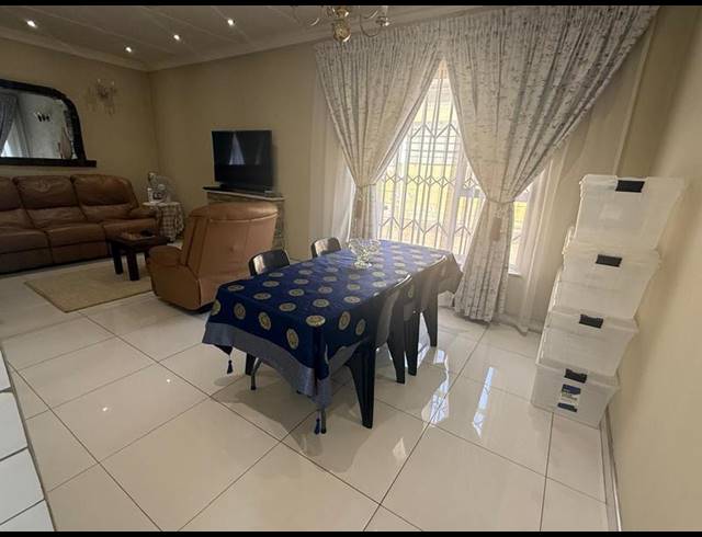 3 BEDROOM HOUSE FOR SALE IN LINMEYER